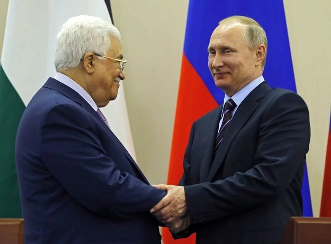 Στη Μόσχα ο Αμπάς, αναζητά τη στήριξη Πούτιν